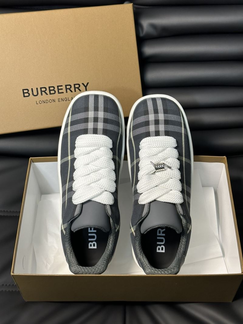 Burberry Low Shoes